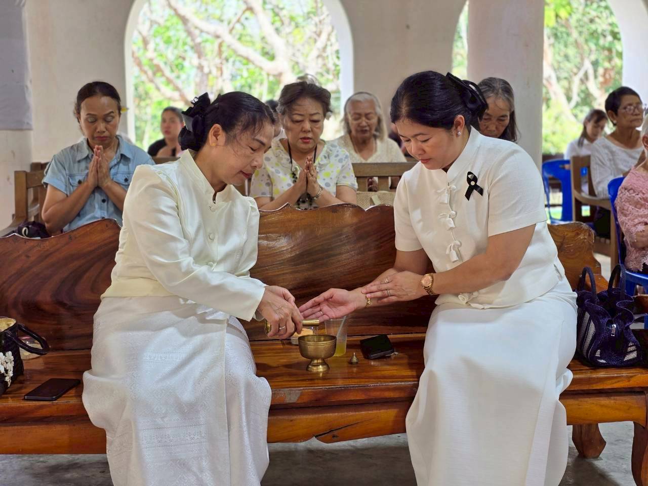 title - ปฏิรูปที่ดินจังหวัดเพชรบุรี พร้อมด้วย เจ้าหน้าที่ ส.ป.ก.เพชรบุรี ร่วมรับฟังพระธรรมเทศนาในกิจกรรมวันธรรมสวนะ เพื่อสืบสานพระพุทธศาสนา ตามรอยธรรมพระบาทสมเด็จพระจอมเกล้าเจ้าอยู่หัว